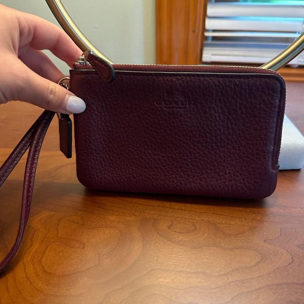 COACH double zip wristlet wallet